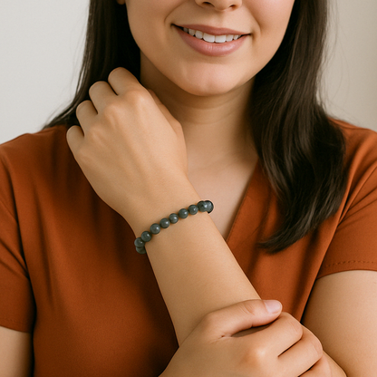 woman wearing Labradorite Bracelet